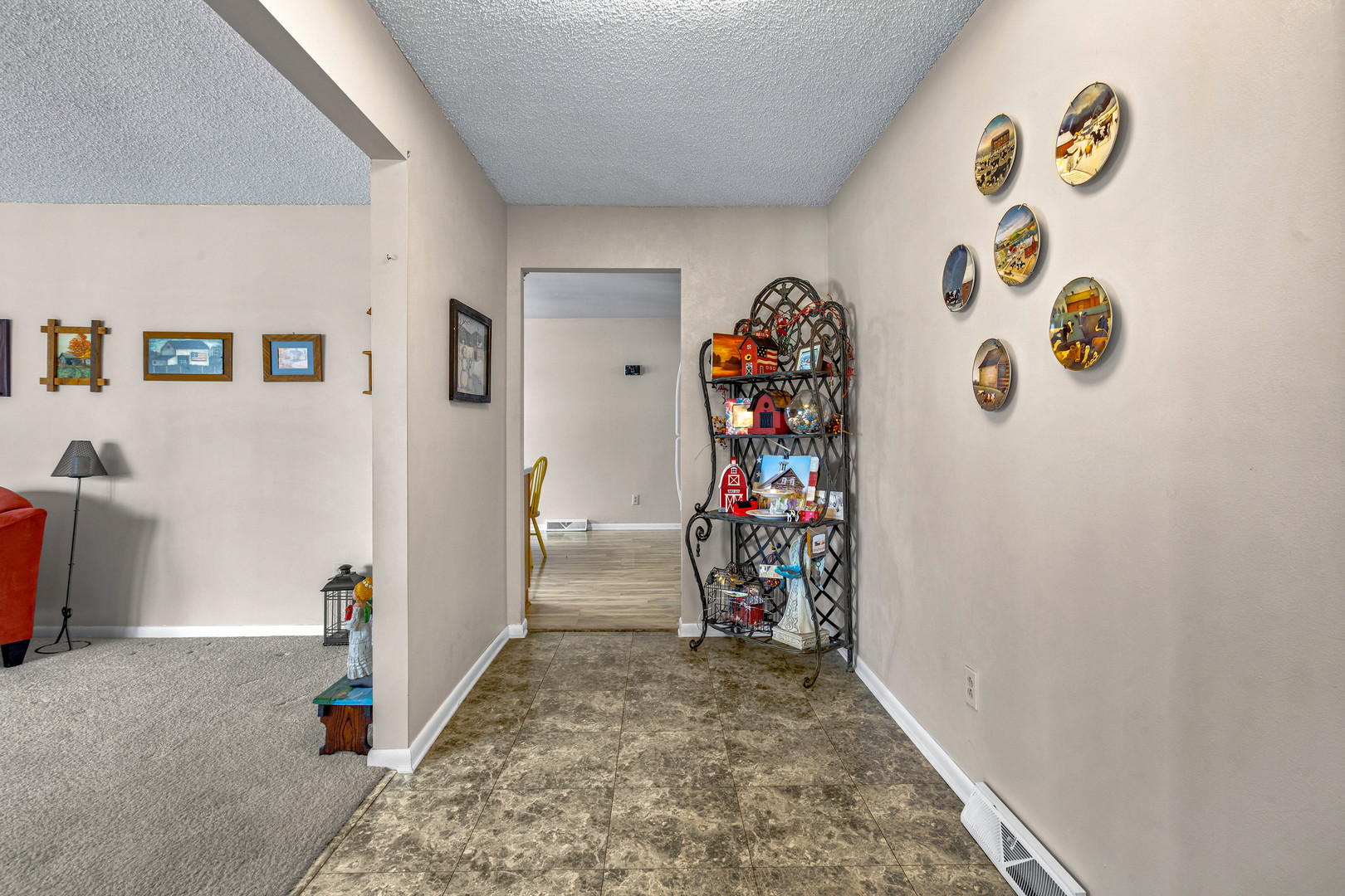 324 Rebecca Road Joliet, IL 60435 - Photo 13 of 31 a view of livingroom with furniture and toys