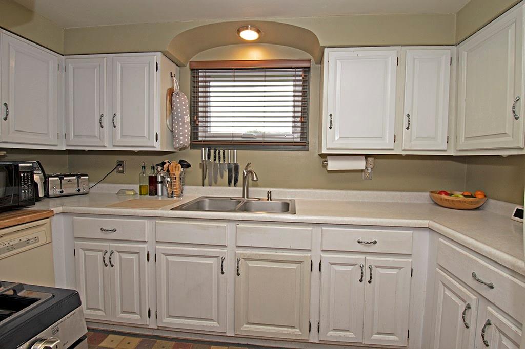181 Center Street Springdale, PA 15144 - Photo 5 of 17 Gallery Image 5