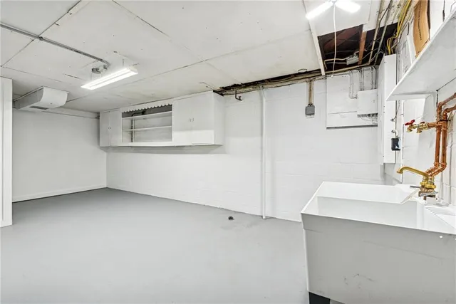 $269,900 | 113 Oak Manor Drive, Natrona Heights, PA 15065