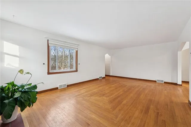 $269,900 | 113 Oak Manor Drive, Natrona Heights, PA 15065