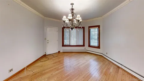 $775,000 | 217 Lincoln Avenue, Rockville Centre, NY 11570