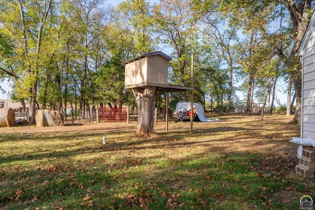 $329,500 | 7632 K-92 Highway, Ozawkie, KS 66070