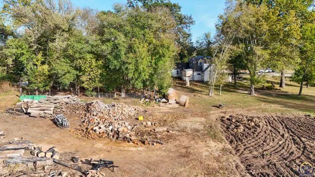 $329,500 | 7632 K-92 Highway, Ozawkie, KS 66070