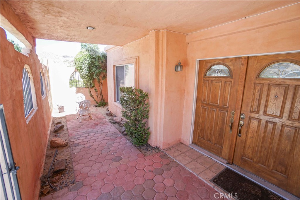 18633 Kamana Road Apple Valley, CA 92307 - Photo 9 of 50
