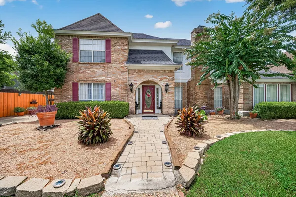 $390,000 | 1914 Wagon Gap Trail, Houston, TX 77090