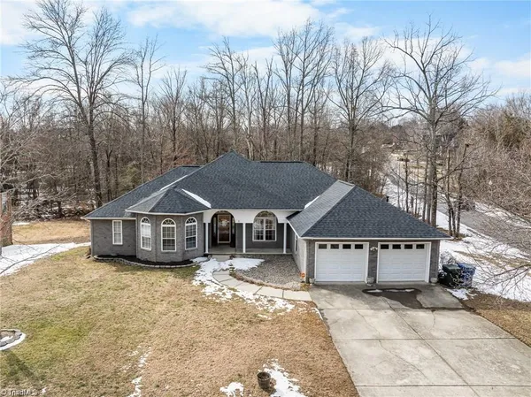 $2,300 | 1202 Dogwood Lane, Archdale, NC 27263