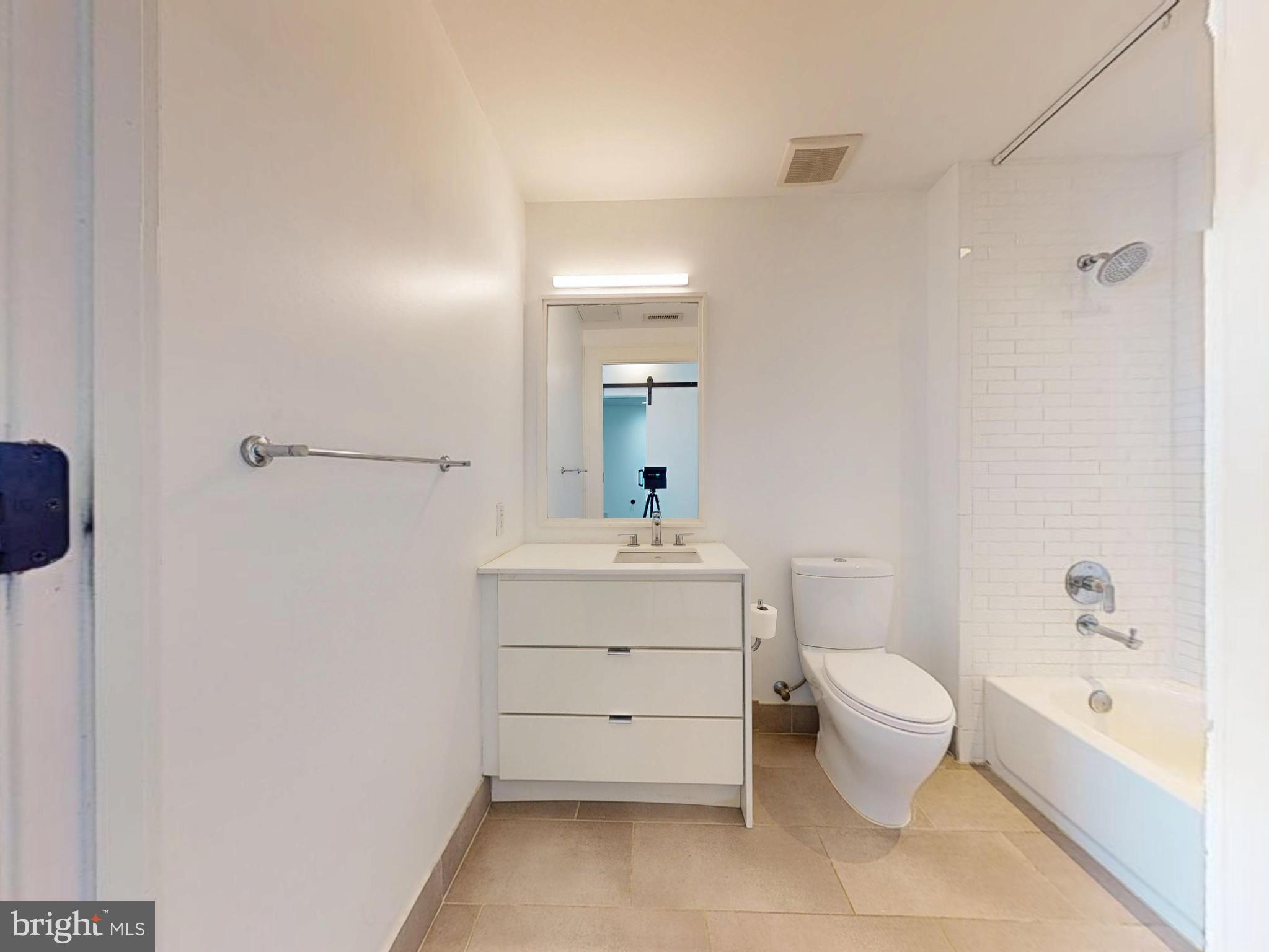 1011 M Street Northwest, Unit 804 Washington, DC 20001 - Photo 12 of 23 Bathroom
