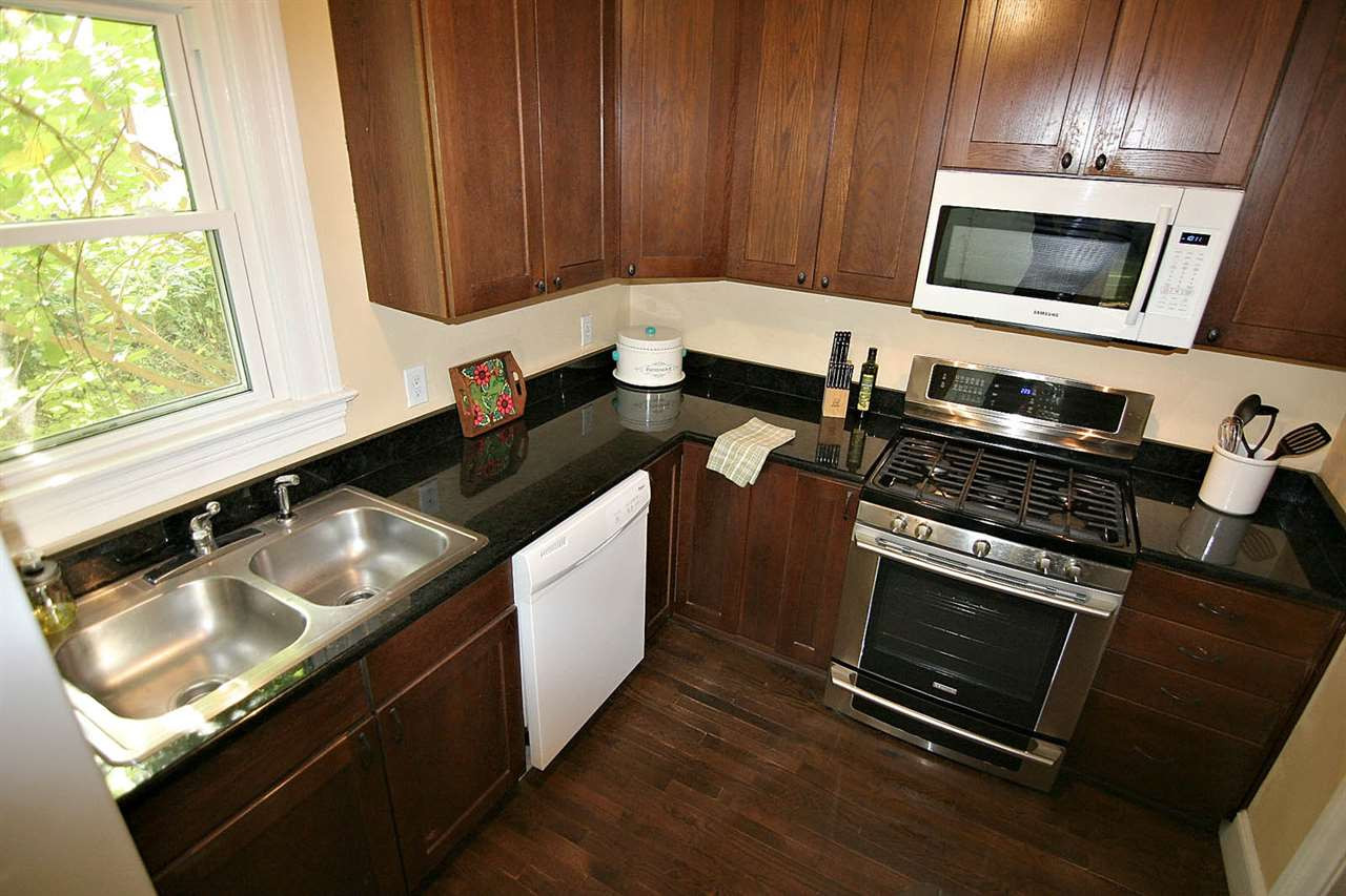 623 Monroe Drive Raleigh, NC 27604 - Photo 6 of 18 Kitchen