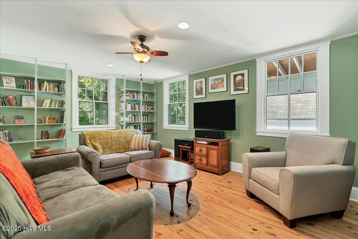260 North Ridge Street Southern Pines, NC 28387 - Photo 14 of 53 Family Room
