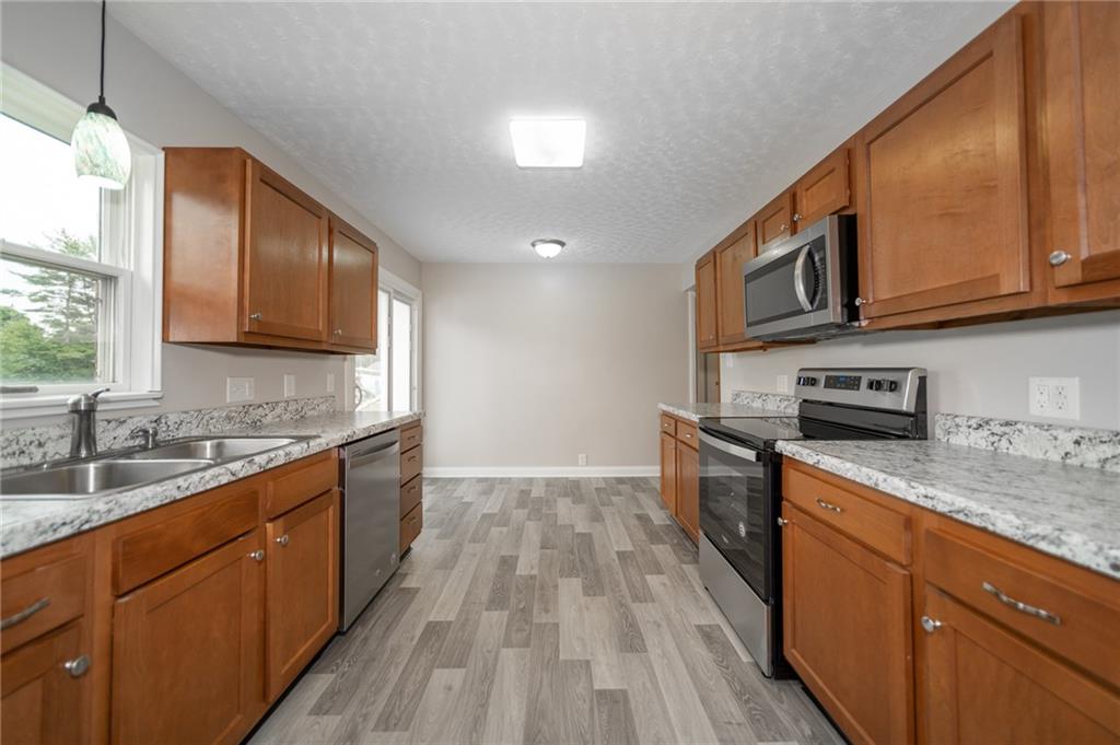 290 West Roberts Road Indianapolis, IN 46217 - Photo 11 of 24 Gallery Image 11