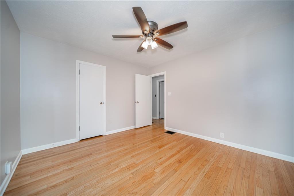 290 West Roberts Road Indianapolis, IN 46217 - Photo 20 of 24 Gallery Image 20