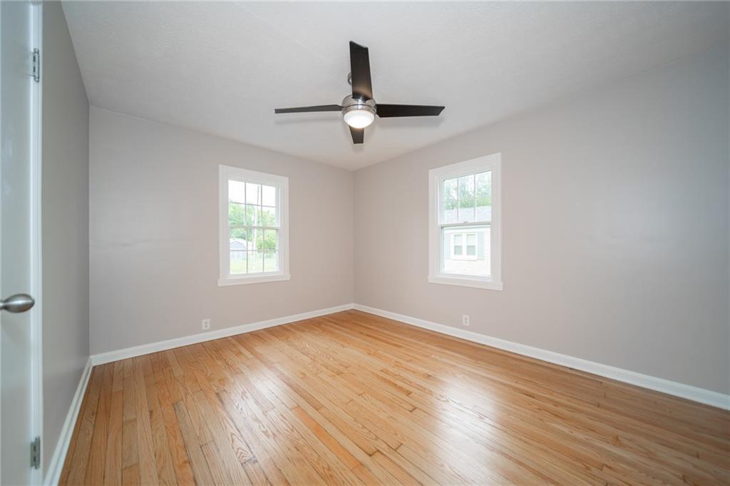 290 West Roberts Road Indianapolis, IN 46217 - Photo 21 of 24 Gallery Image 21