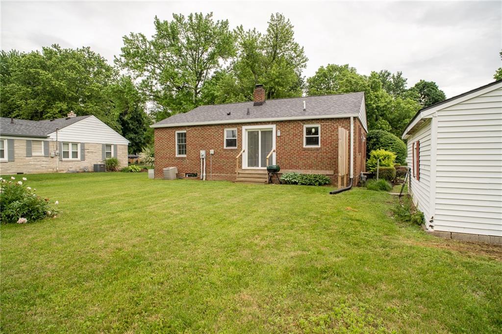 290 West Roberts Road Indianapolis, IN 46217 - Photo 23 of 24 Gallery Image 23