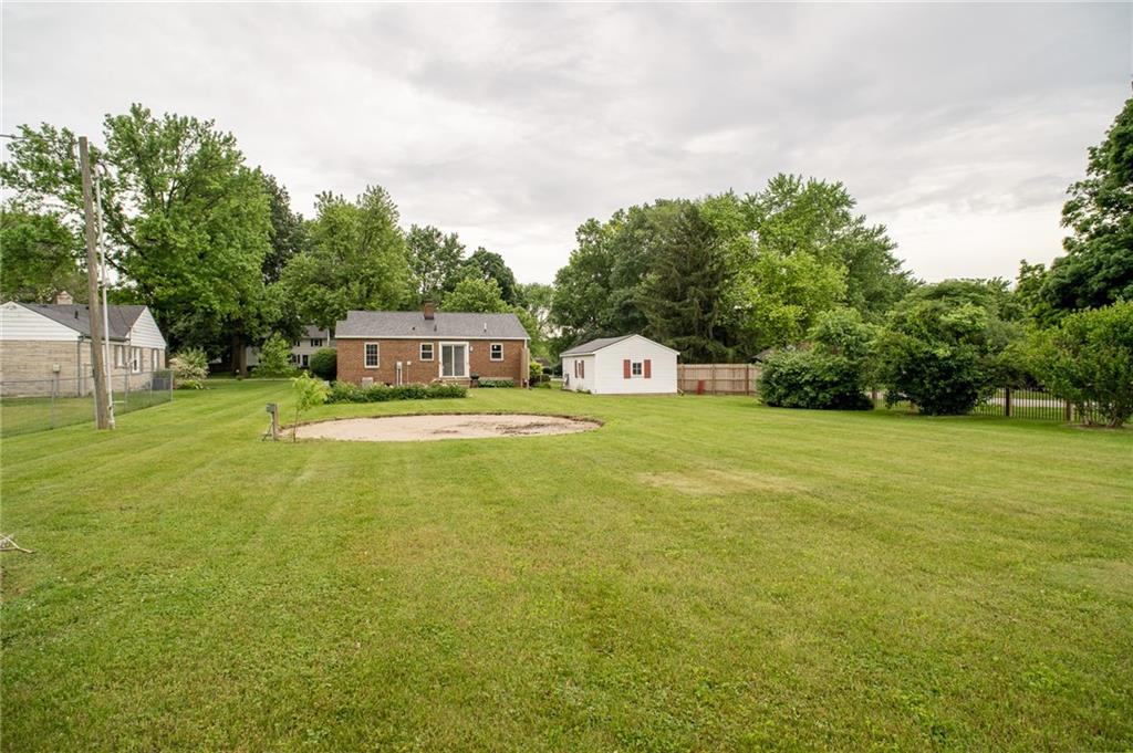 290 West Roberts Road Indianapolis, IN 46217 - Photo 9 of 24 Gallery Image 9