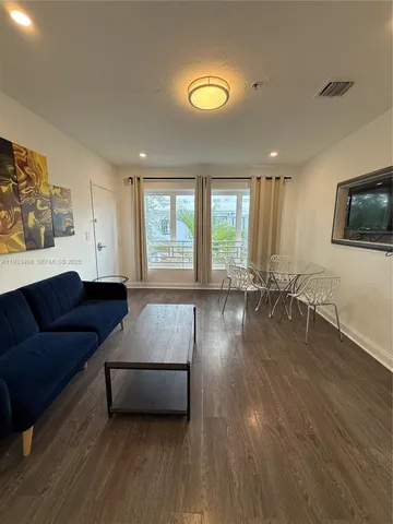 $2,700 | 1540 Jefferson Avenue, Unit 4, Miami Beach, FL 33139