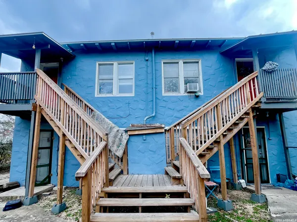 $725 | 217 Lotus Street, Unit 4, San Antonio, TX 78210