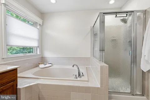 $985,000 | 13425 Alfred Mill Court, Herndon, VA 20171