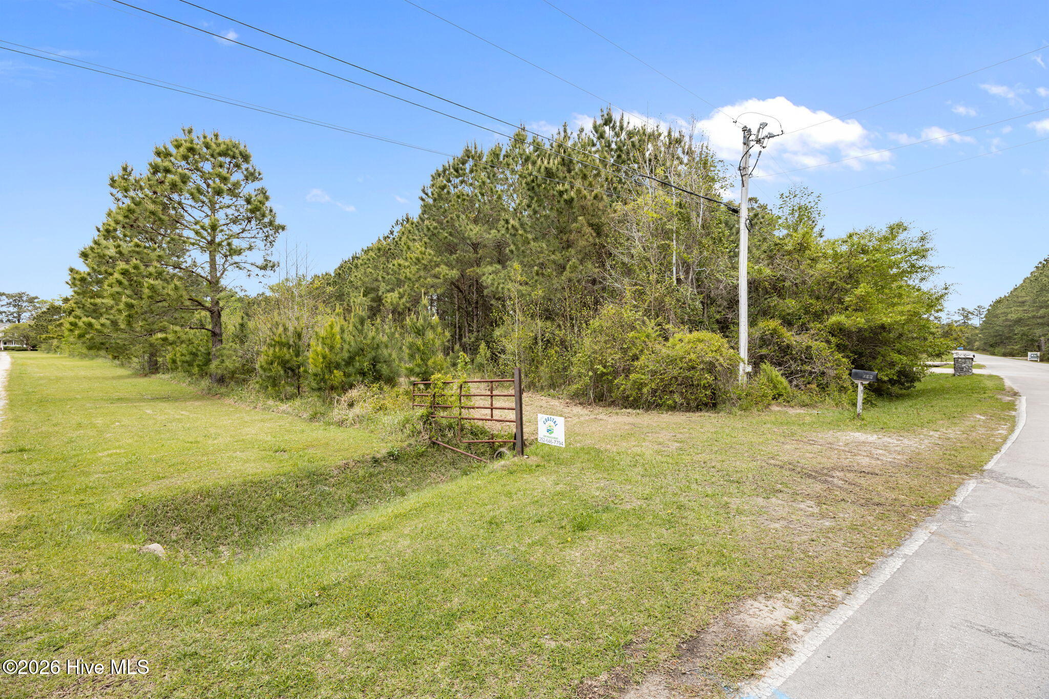 611 Becton Road Havelock, NC 28532 - Photo 12 of 22 entrance to the property