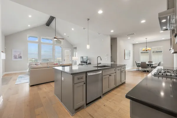 $820,000 | 510 Elworth Path, Austin, TX 78738