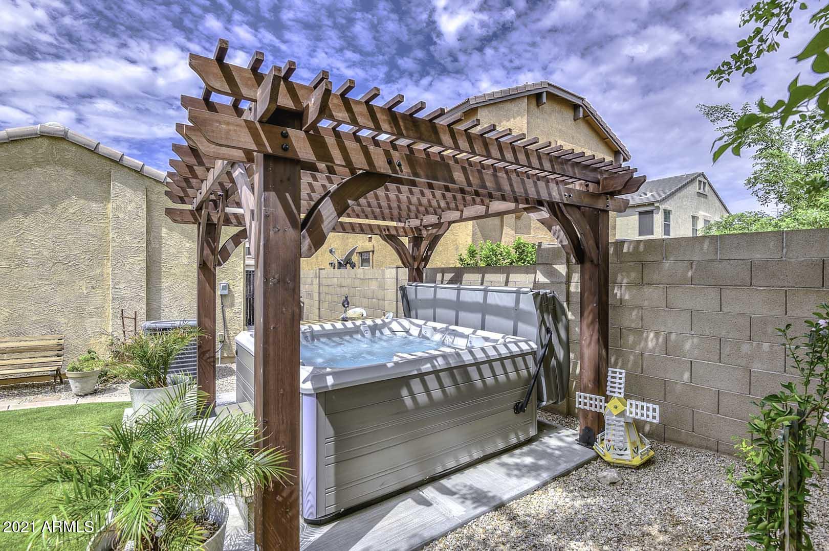 2638 East Ridge Creek Road Phoenix, AZ 85024 - Photo 6 of 57 Spa