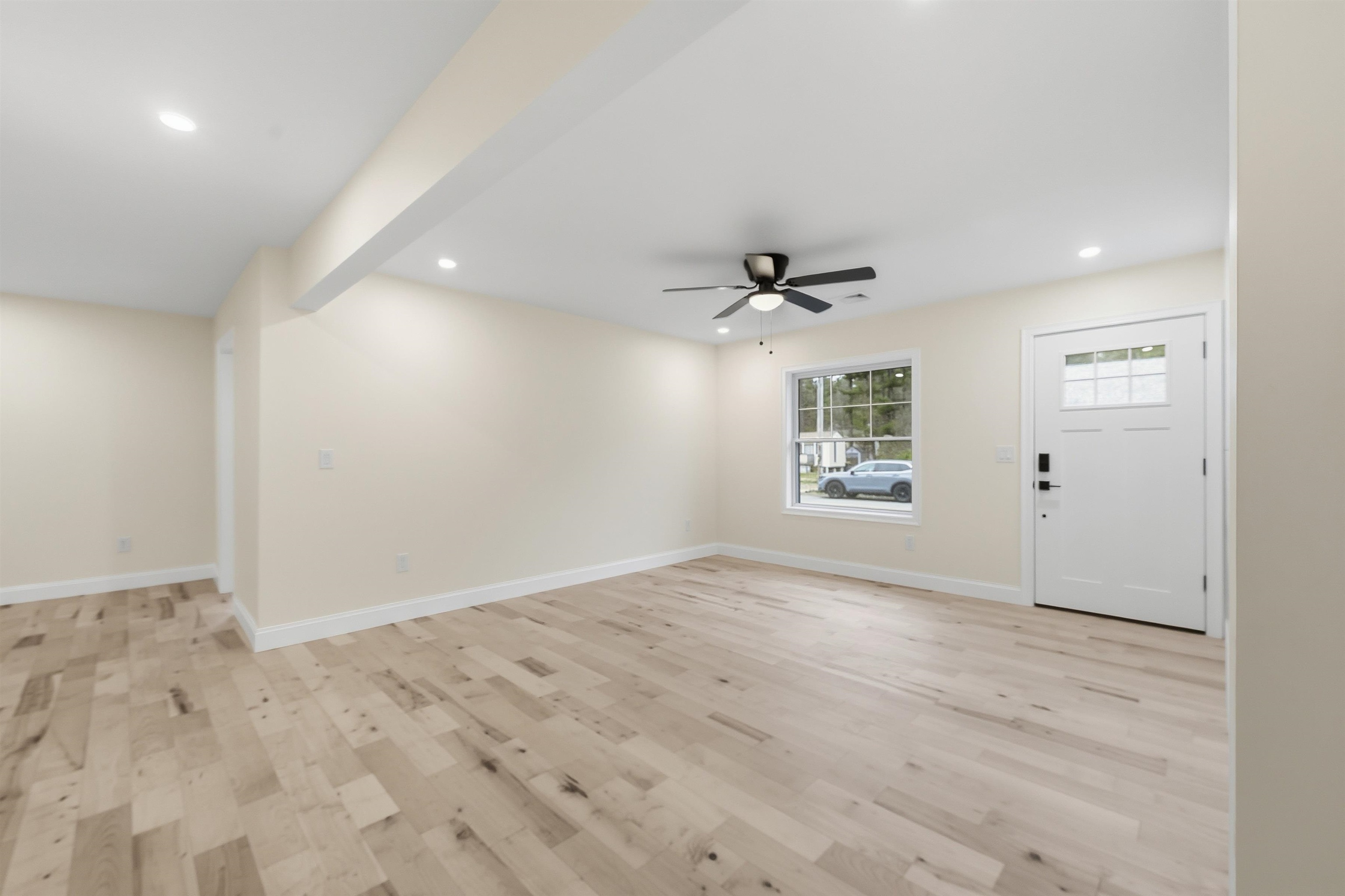 15 Walton Road Plaistow, NH 03865 - Photo 5 of 36 Gallery Image 5