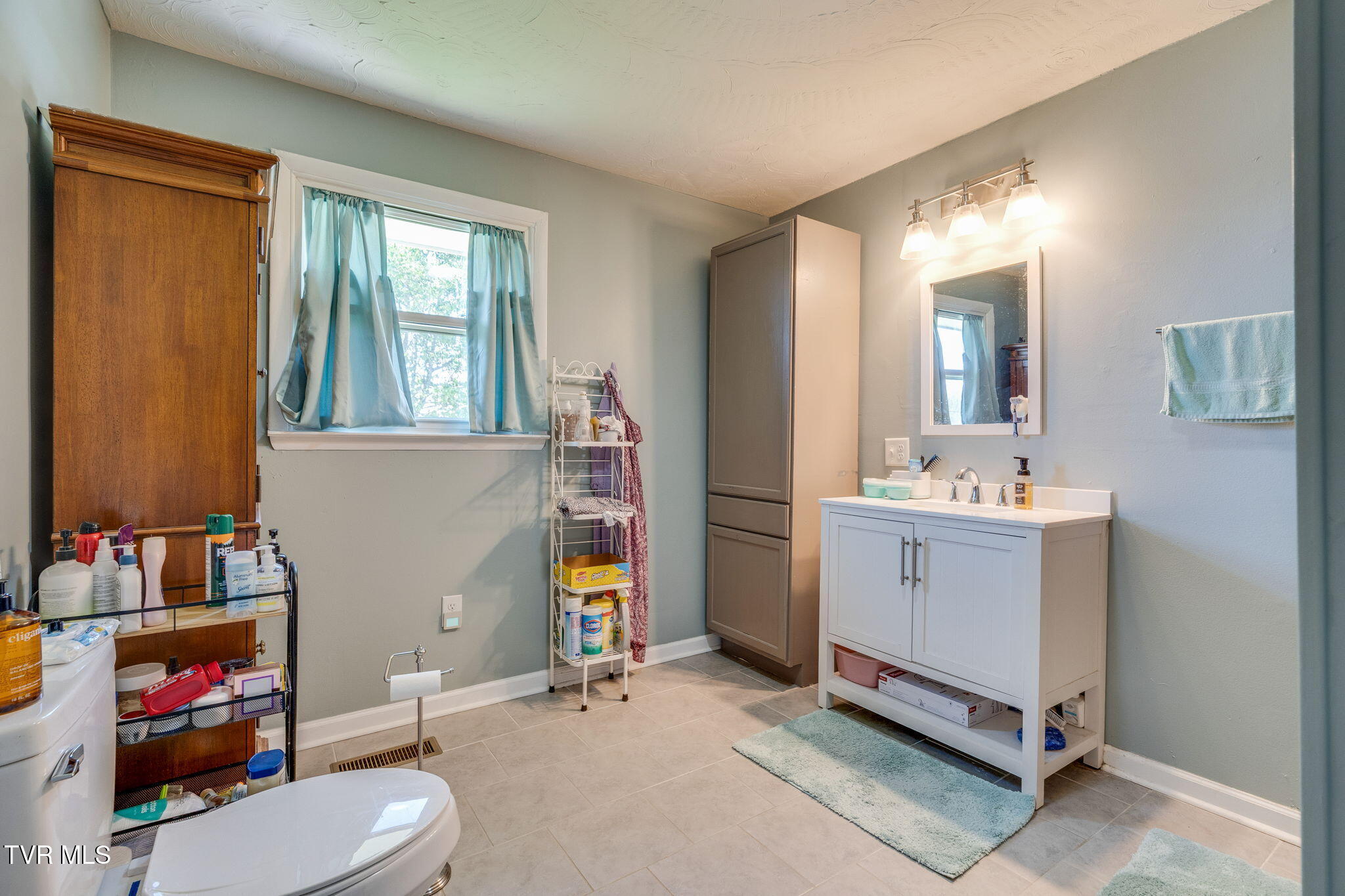 444 Lenoir Road Kingsport, TN 37660 - Photo 20 of 40 019