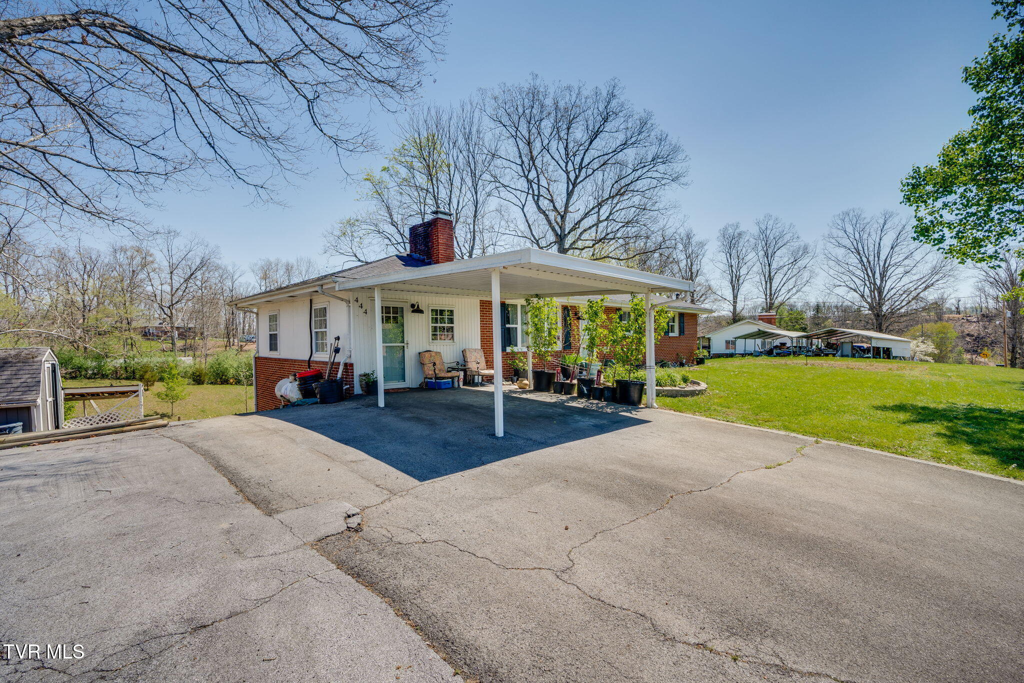 444 Lenoir Road Kingsport, TN 37660 - Photo 4 of 40 003