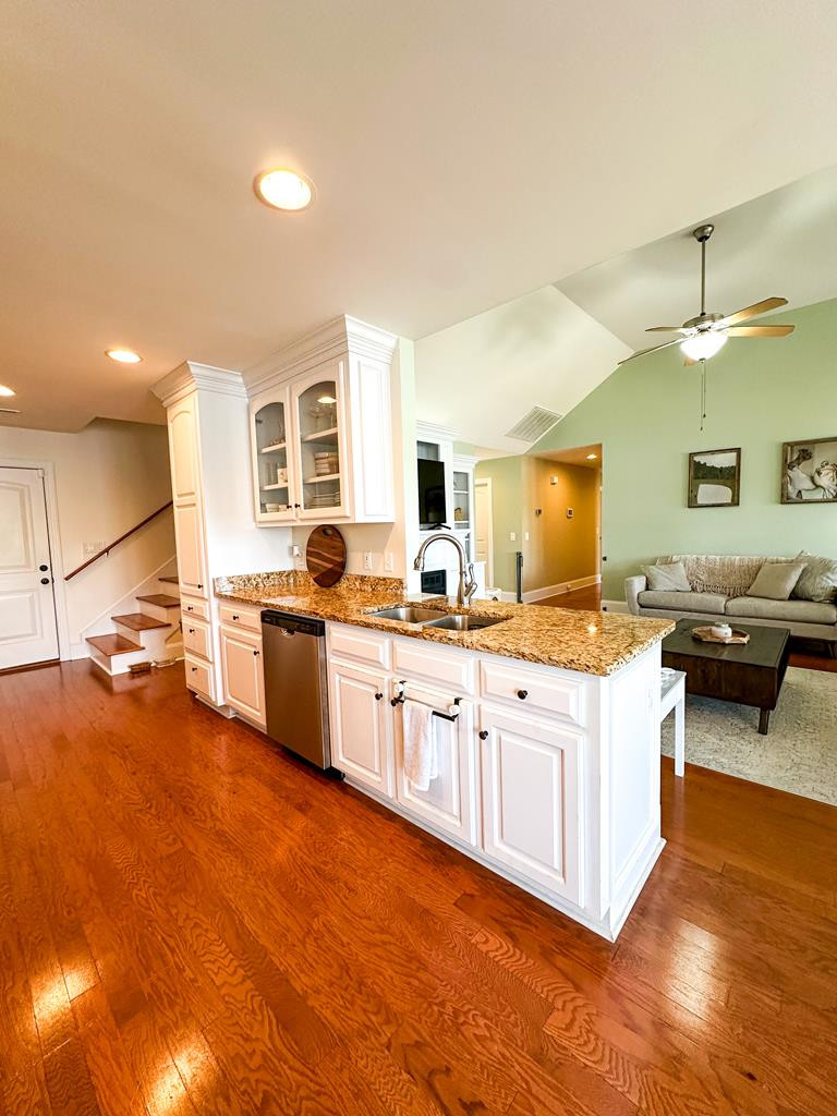 2285 Beachforest Drive Sumter, SC 29153 - Photo 7 of 34