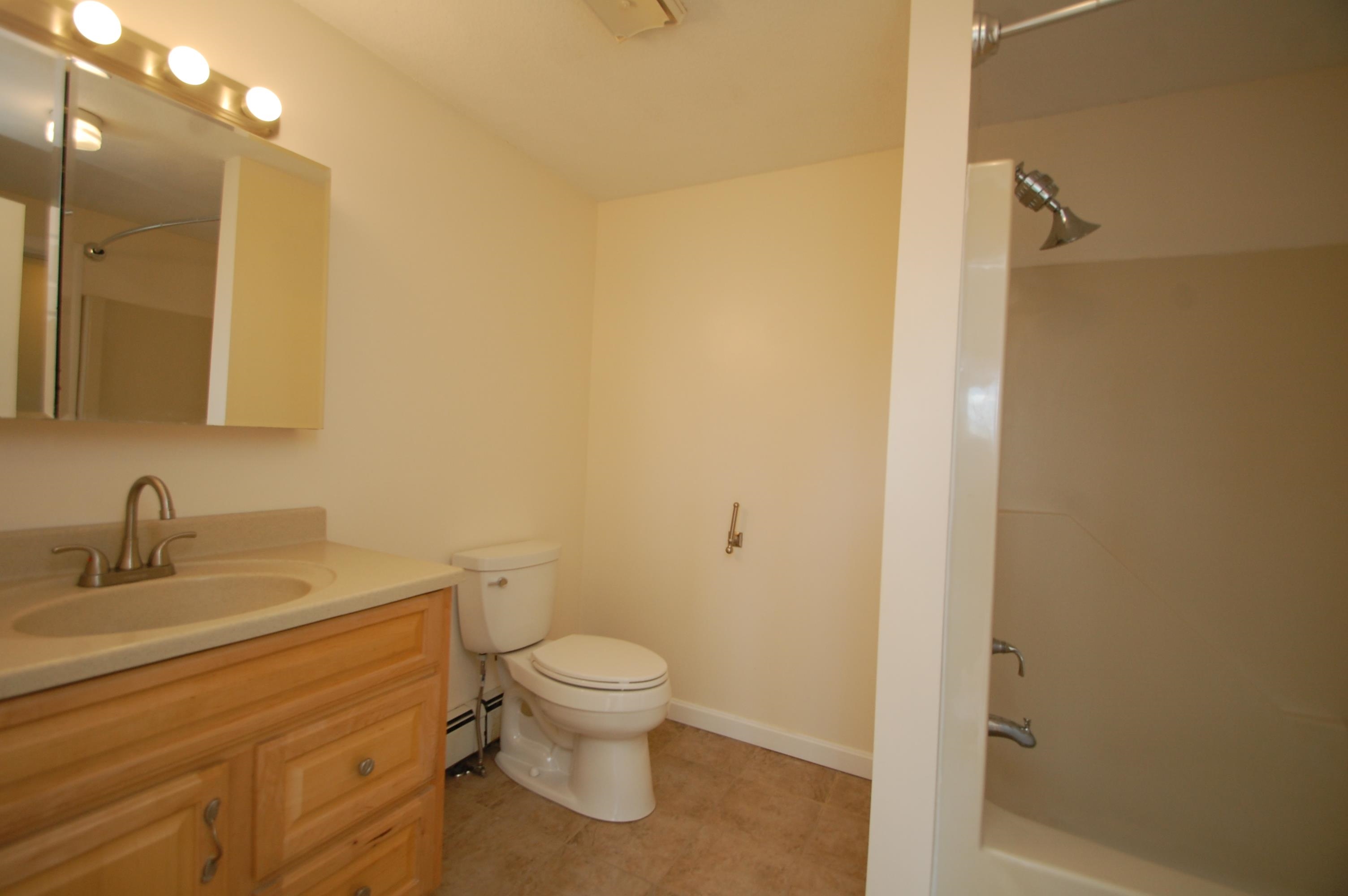 53 Profile Circle Nashua, NH 03063 - Photo 17 of 18