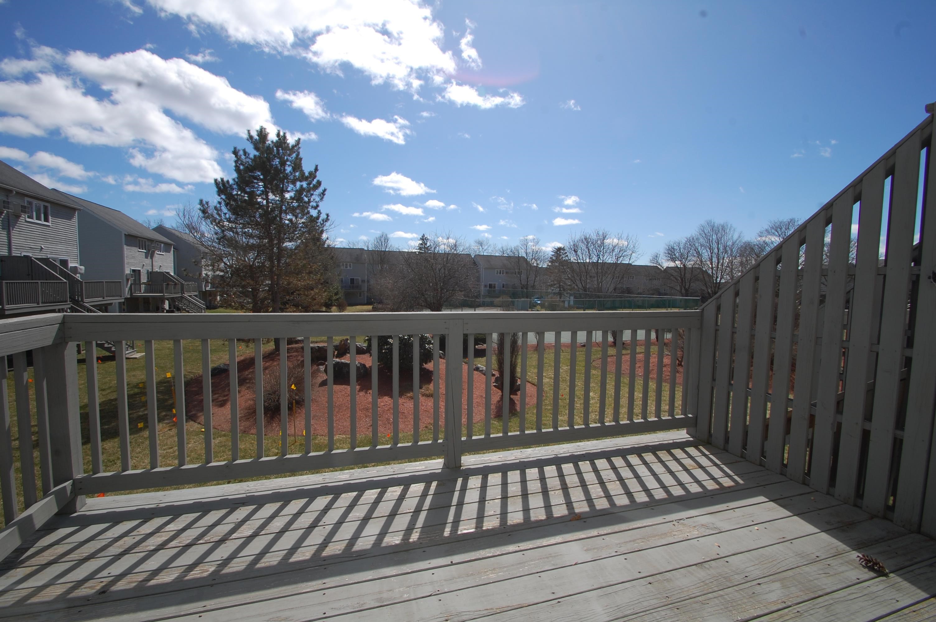 53 Profile Circle Nashua, NH 03063 - Photo 4 of 18