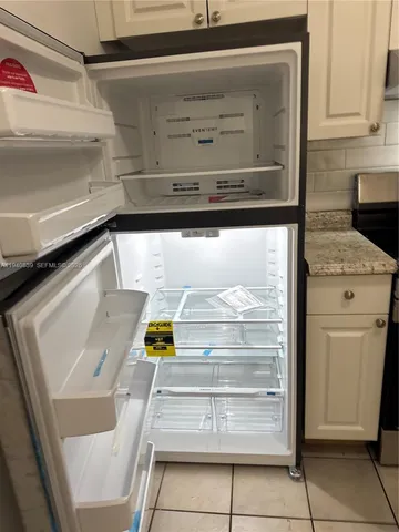 $1,988 | 212 Northeast 41st Street, Unit 212, Oakland Park, FL 33334