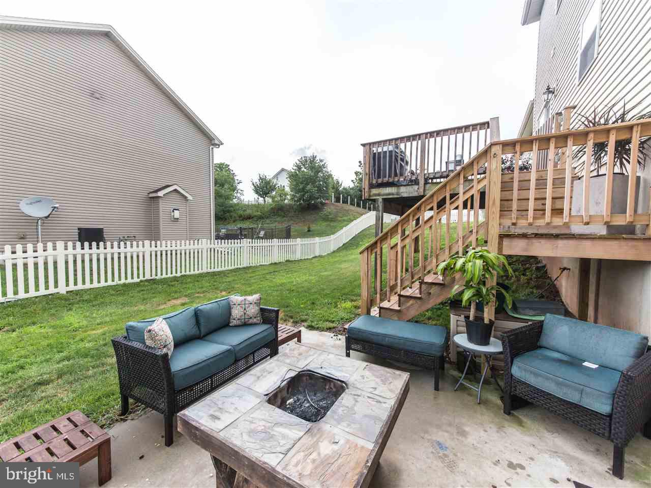 2155 Carriage Run Road York, PA 17408 - Photo 3 of 35 Gallery Image 3