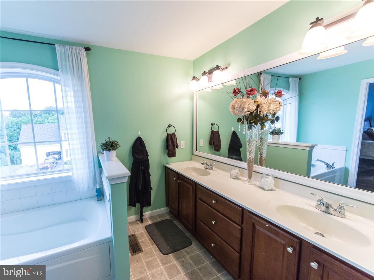 2155 Carriage Run Road York, PA 17408 - Photo 26 of 35 Gallery Image 26