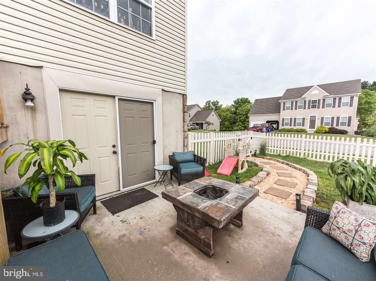2155 Carriage Run Road York, PA 17408 - Photo 6 of 35 Gallery Image 6