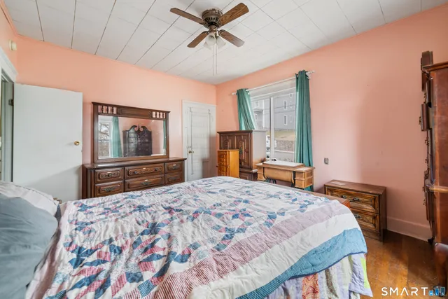 $395,000 | 80 Ward Street, Naugatuck, CT 06770