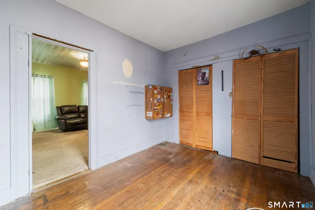 $395,000 | 80 Ward Street, Naugatuck, CT 06770