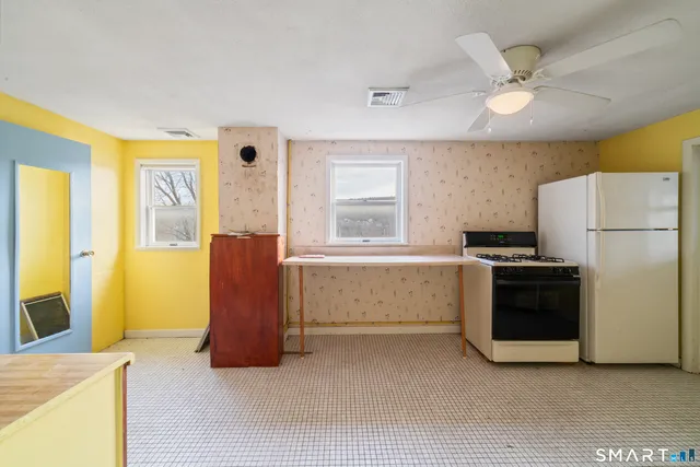 $395,000 | 80 Ward Street, Naugatuck, CT 06770