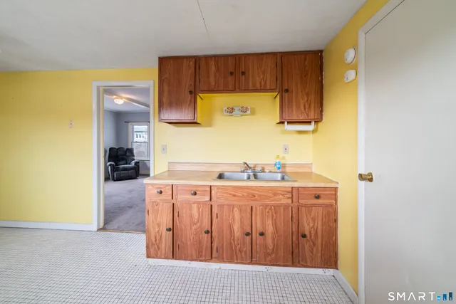 $395,000 | 80 Ward Street, Naugatuck, CT 06770