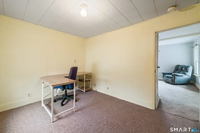 $395,000 | 80 Ward Street, Naugatuck, CT 06770