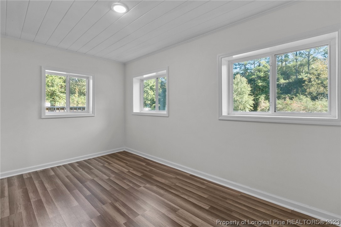 4659 Tabor Church Road Fayetteville, NC 28312 - Photo 27 of 50 a room with a window