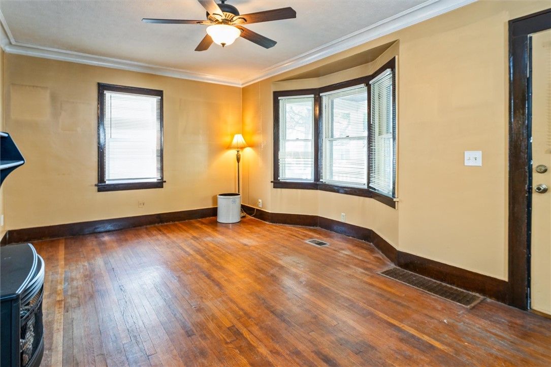 273 Benton Street Rochester, NY 14620 - Photo 4 of 30