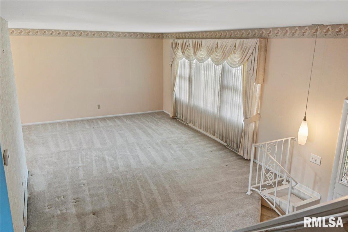 2208 Keokuk Road Springfield, IL 62702 - Photo 7 of 45