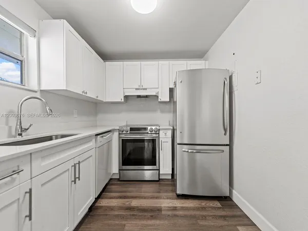 $2,000 | 4235 North University Drive, Unit 312, Sunrise, FL 33351