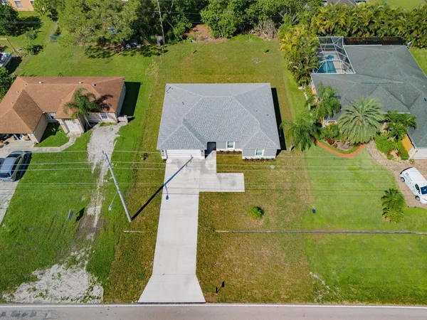 $2,900 | 574 Northwest Bayshore Boulevard, Port St. Lucie, FL 34983