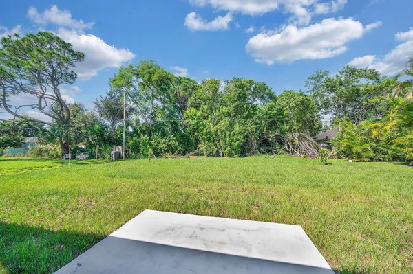 $2,900 | 574 Northwest Bayshore Boulevard, Port St. Lucie, FL 34983