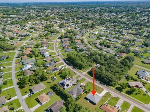 $2,900 | 574 Northwest Bayshore Boulevard, Port St. Lucie, FL 34983