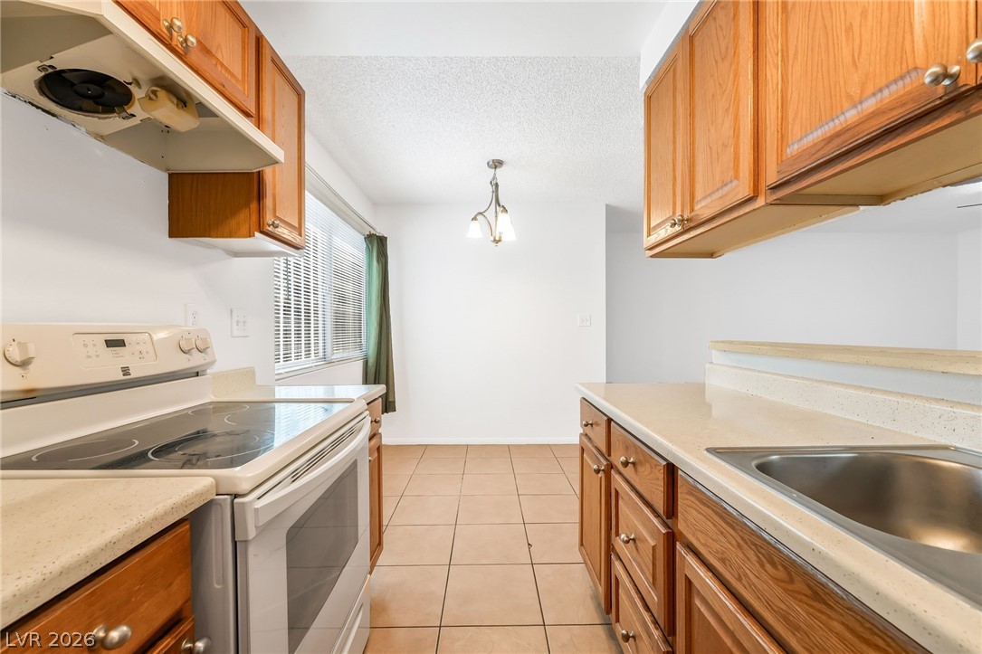 2186 East Desert Inn Road, Unit 2186 Las Vegas, NV 89169 - Photo 11 of 31