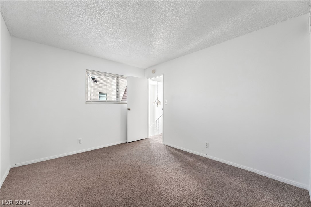 2186 East Desert Inn Road, Unit 2186 Las Vegas, NV 89169 - Photo 22 of 31