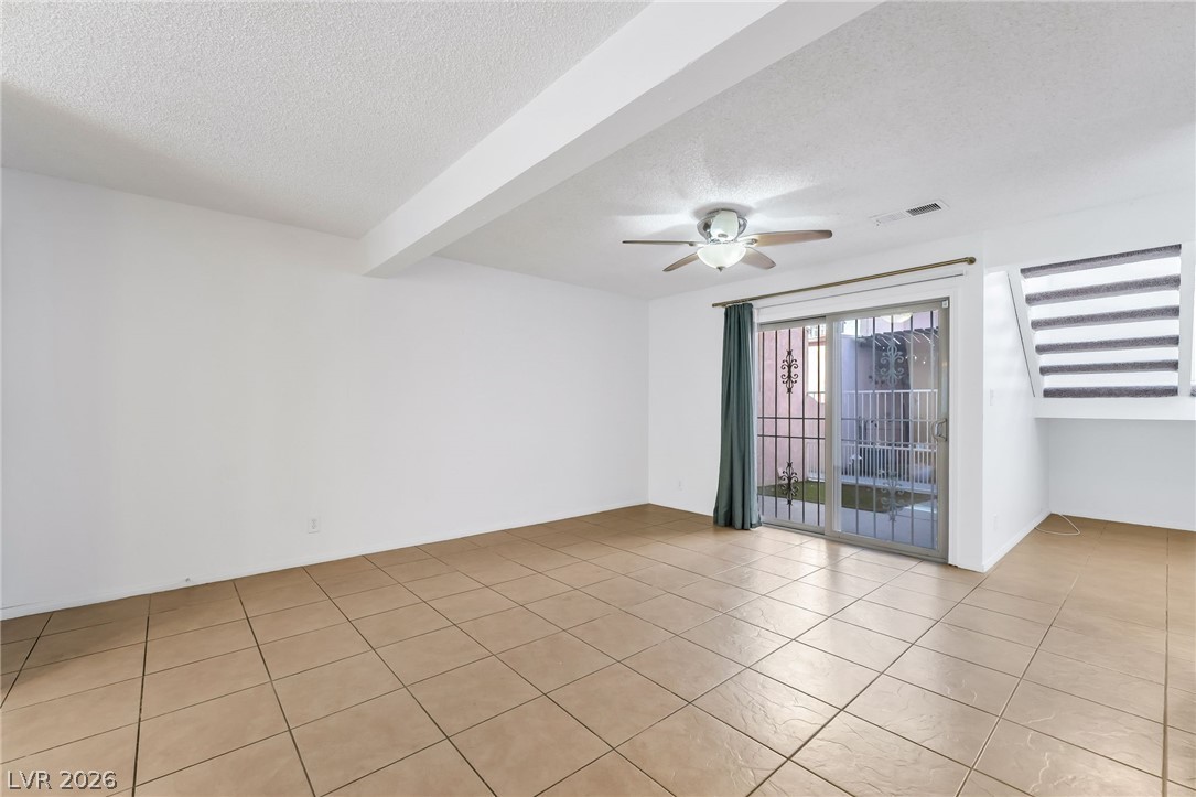 2186 East Desert Inn Road, Unit 2186 Las Vegas, NV 89169 - Photo 4 of 31