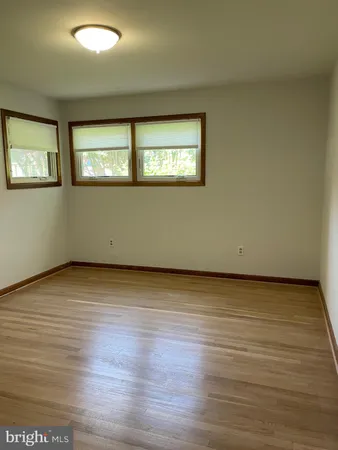 $3,200 | 21 East Loudoun Street, Round Hill, VA 20141